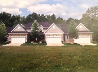 3324 Grove Ln #1, Auburn Hills, MI 48326