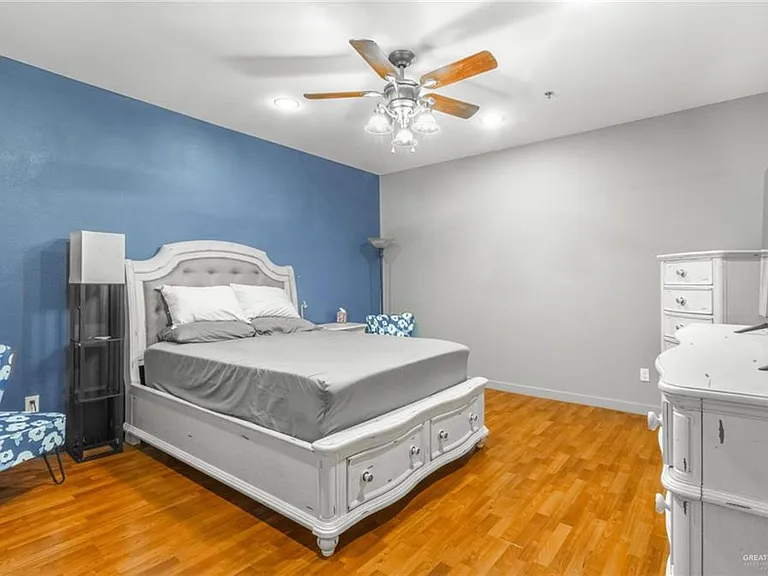 1321 E Camellia Ave #4 — Photo 7