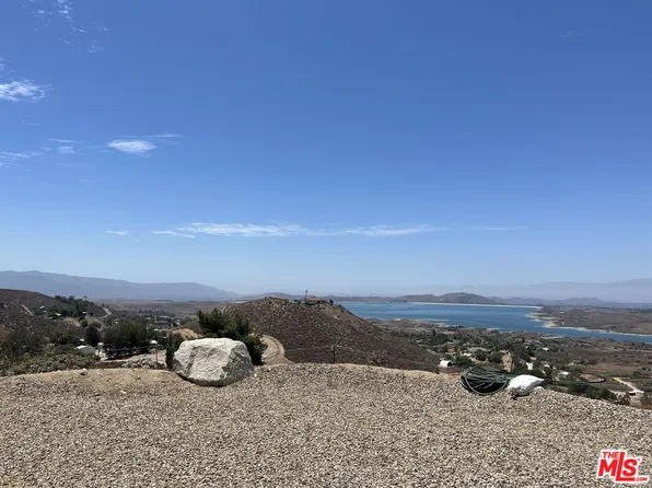 20825 Lakemount Ct, Perris, CA 92570