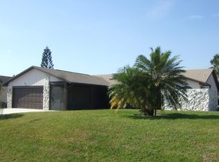 492 Midvale St, Port Saint Lucie, FL 34983