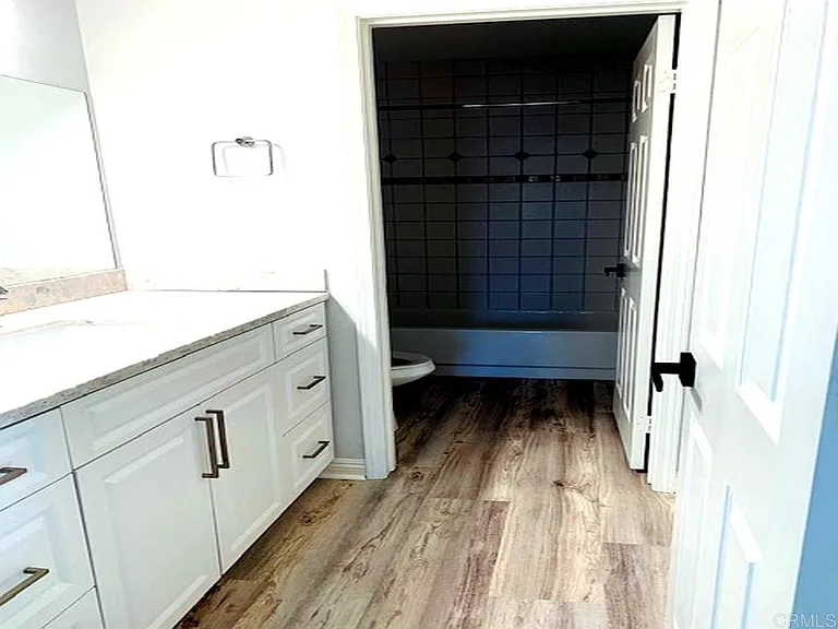 4512 Salisbury Dr — Photo 22