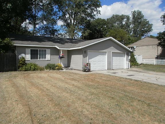 2nd image of 949 33rd St SE