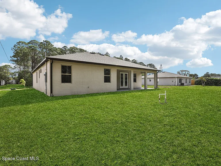 758 Bryant Rd SW — Photo 20