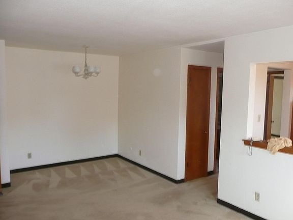 3rd image of 1330 Saint Paul Ave APT 7