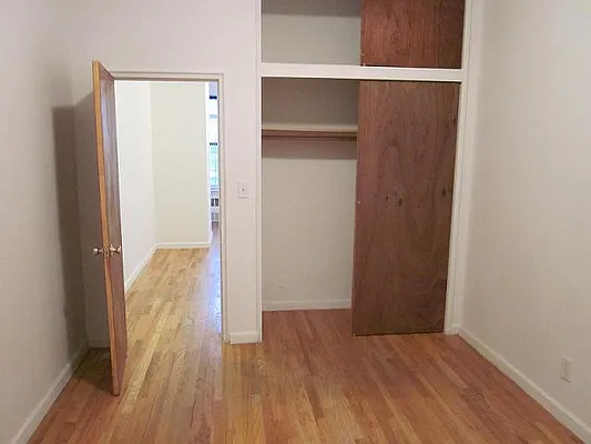 Rented by Manhattan Flats | media 11