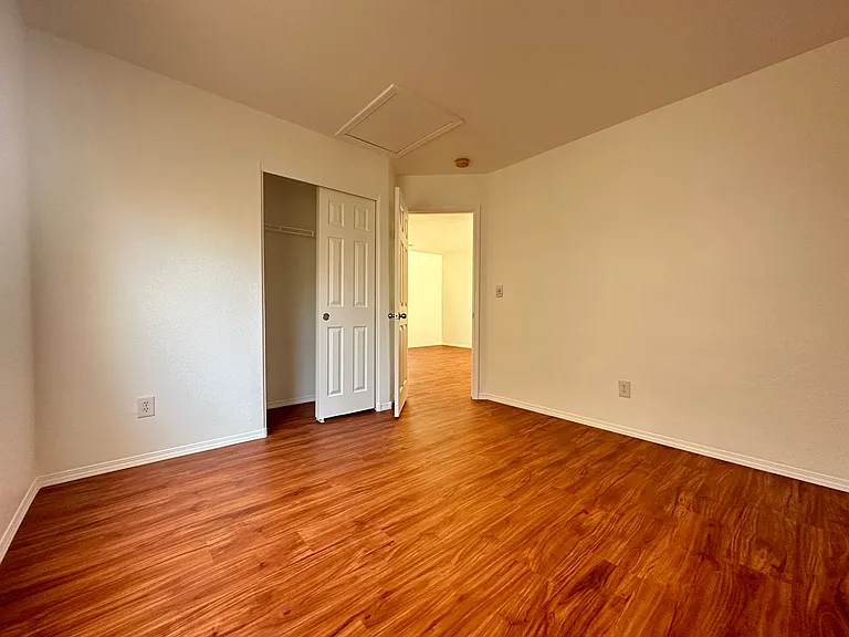 10541 Kivas Ct — Photo 15