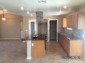 4th image of 2132 Mimosa Dr