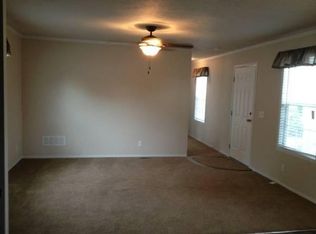 40018 N Cornwall Cir, Sterling Heights, MI