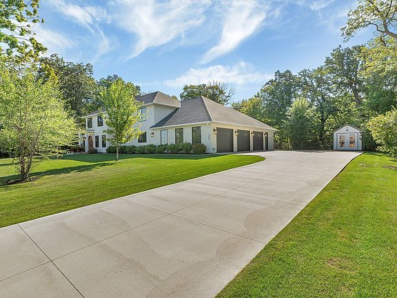 3rd image of 1604 1st St N