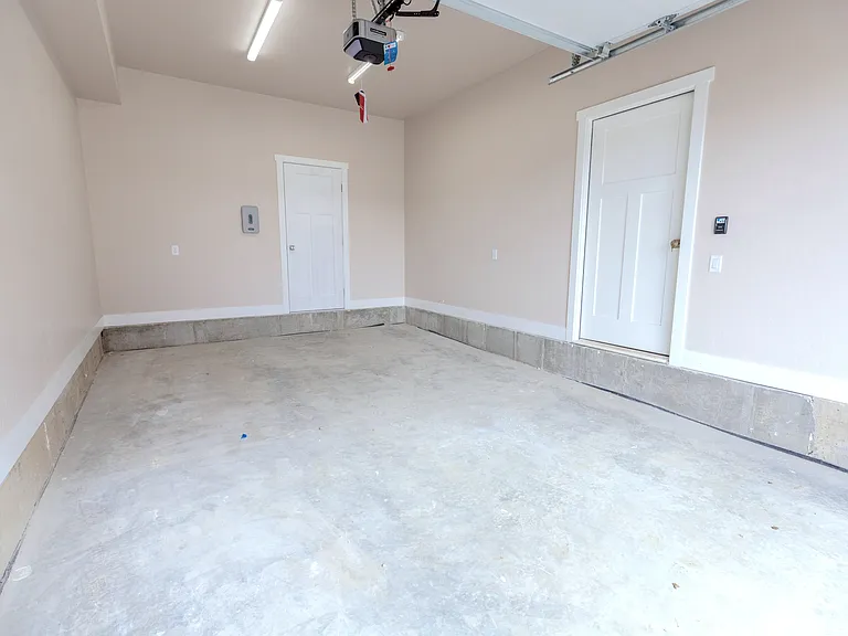 Pomona Park Townhomes — Photo 22