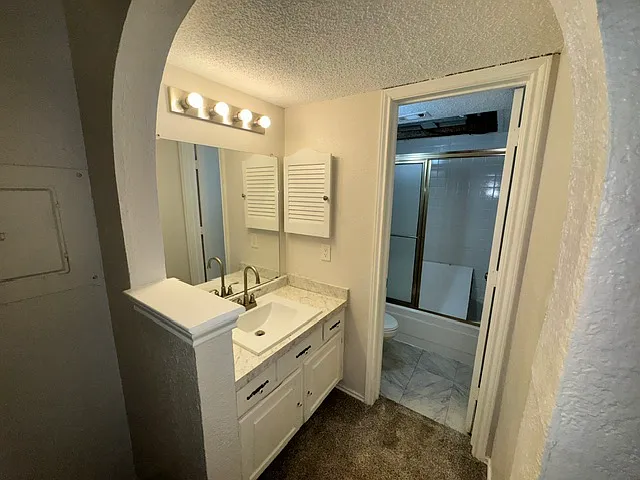 1 bed, 774 sqft, $1,195 — Photo 3