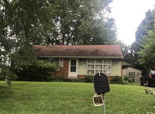 1919 Saint Regis Ln, Lancaster, PA 17603