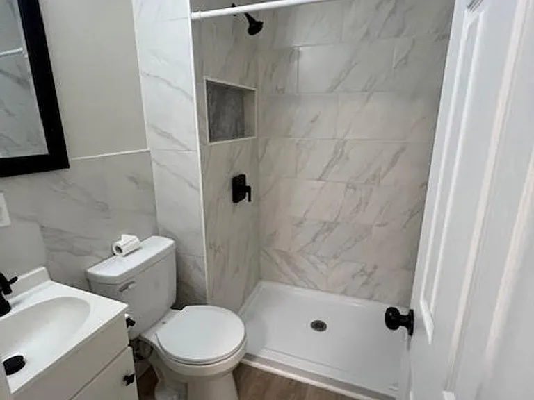 506 N Line St #A — Photo 15