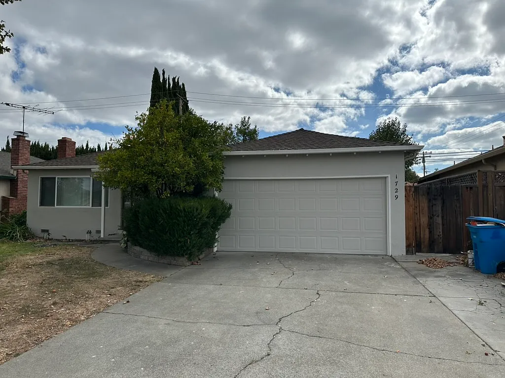 4 bed, 1577 sqft, $5,500 — Photo 1