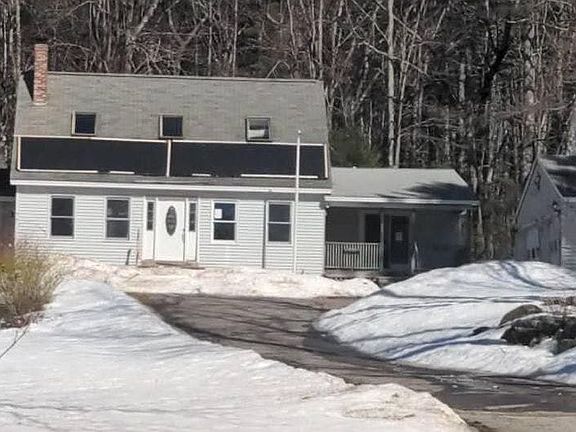 3rd image of 58 Lords Rd