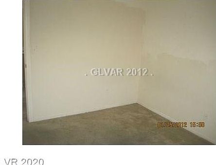 5th image of 3821 Carisbrook Dr