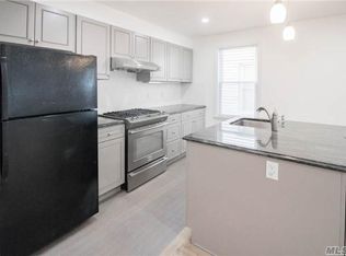 6825 65th St, Ridgewood, NY 11385