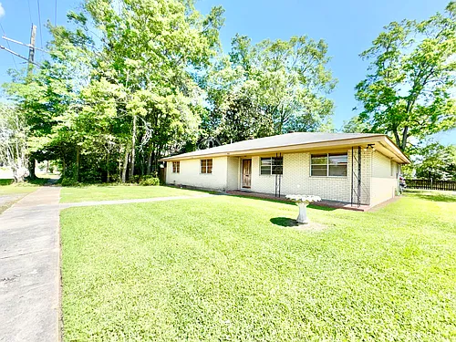 400 E Hanson Ave Photo 1