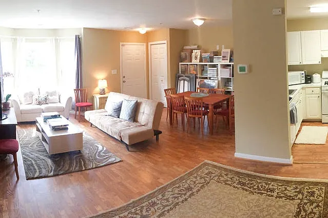 173 Royalty Cir — Photo 8