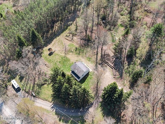 2nd image of 1396 Kane Rd