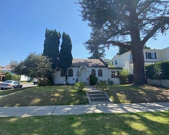 3rd image of 2000 N Midvale Ave