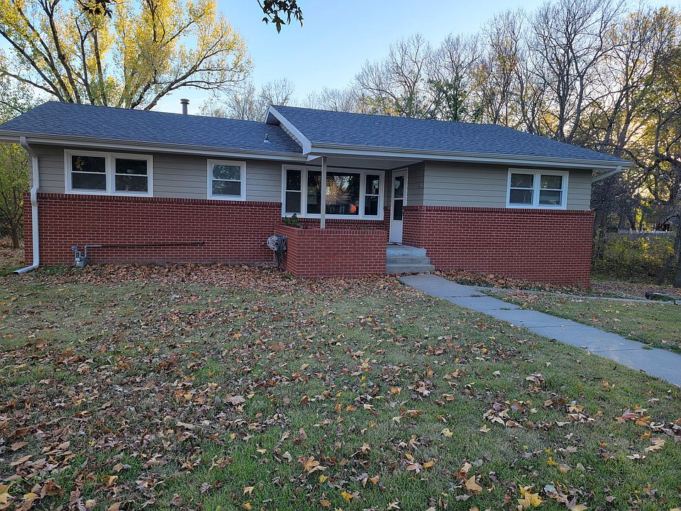 1st image of 308 10th St