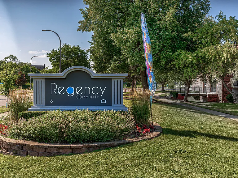 Regency Place Apartments — Photo 69