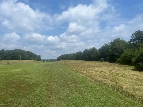 1077 Boyd Rd NE, Dalton, GA 30721