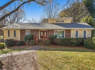 410 Thornbury Ct, Clemmons, NC 27012
