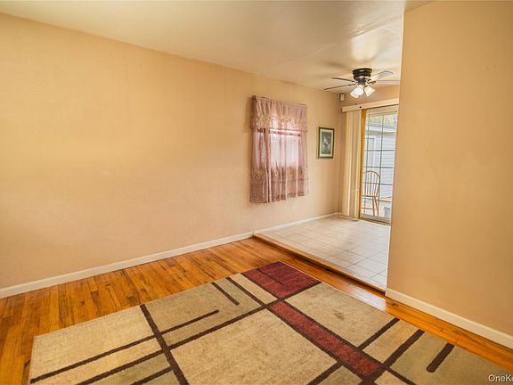 3rd image of 1084 Joselson Avenue