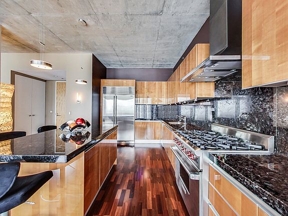 5th image of 600 N Fairbanks Ct Unit 3111