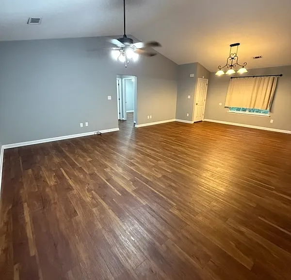 200 Brookdale Dr — Photo 11