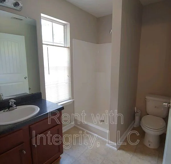 1231-2 Lake Ave — Photo 7