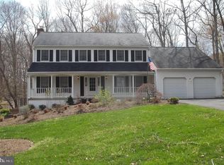 12574 McIntire Dr, Woodbridge, VA 22192