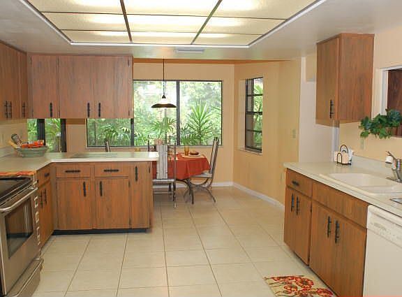 Kitchen with Breakfast Nook