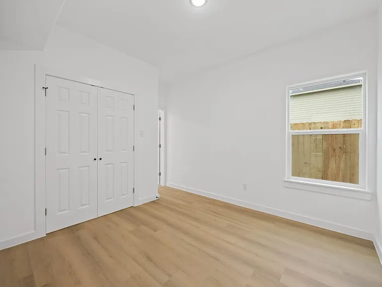 8112 De Priest St #B — Photo 6