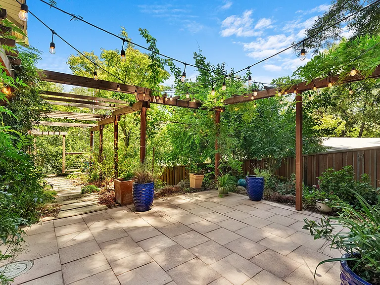 12 White Oak Dr — Photo 47