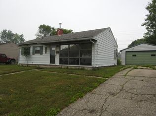 1118 N Jackson St, Lapeer, MI
