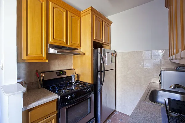 Sold by Skygroup Realty | media 4
