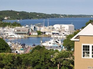 8 Canoe Place Ldg, Hampton Bays, NY 11946