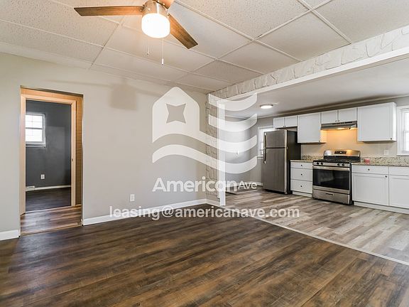 811832_004_wm_-_living_room_13618109.jpg