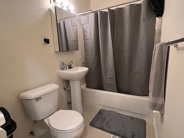 1350 Meade Ave — Photo 11