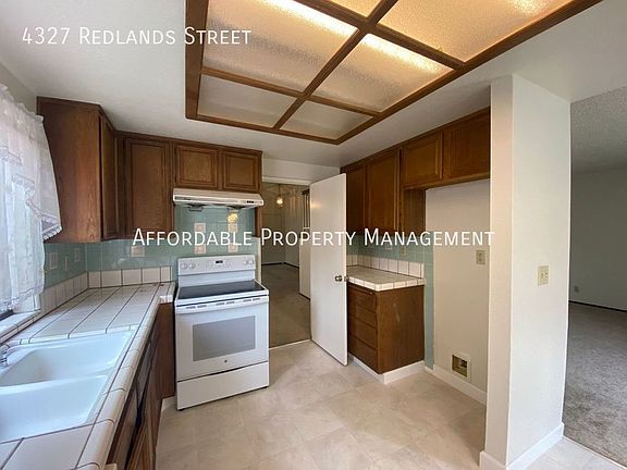 5th image of 4327 Redlands St