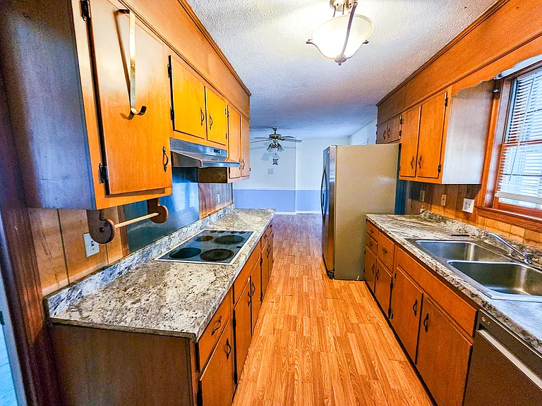 213 Otis Rd — Photo 29