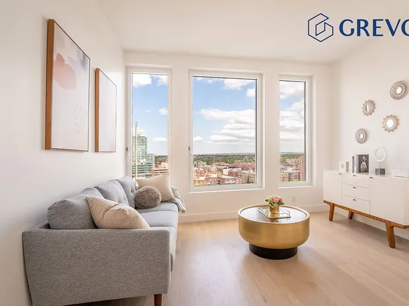 136-18 Maple Ave #19G, Flushing, NY 11355