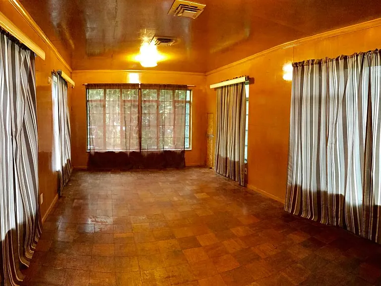 24091 Dante St — Photo 5