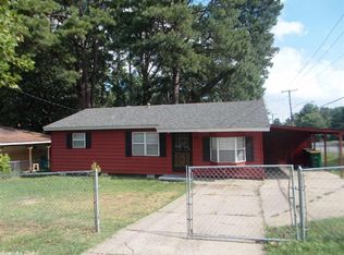 7600 Woodhaven Dr, Little Rock, AR 72209