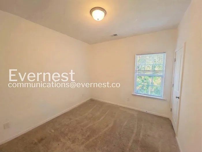 225 Tanner St — Photo 11