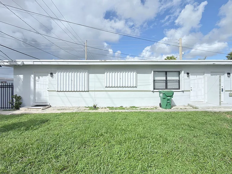 1010 Opa Locka Blvd #3 — Photo 2