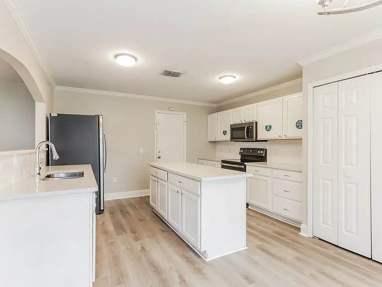 30338 Rattana Ct — Photo 7